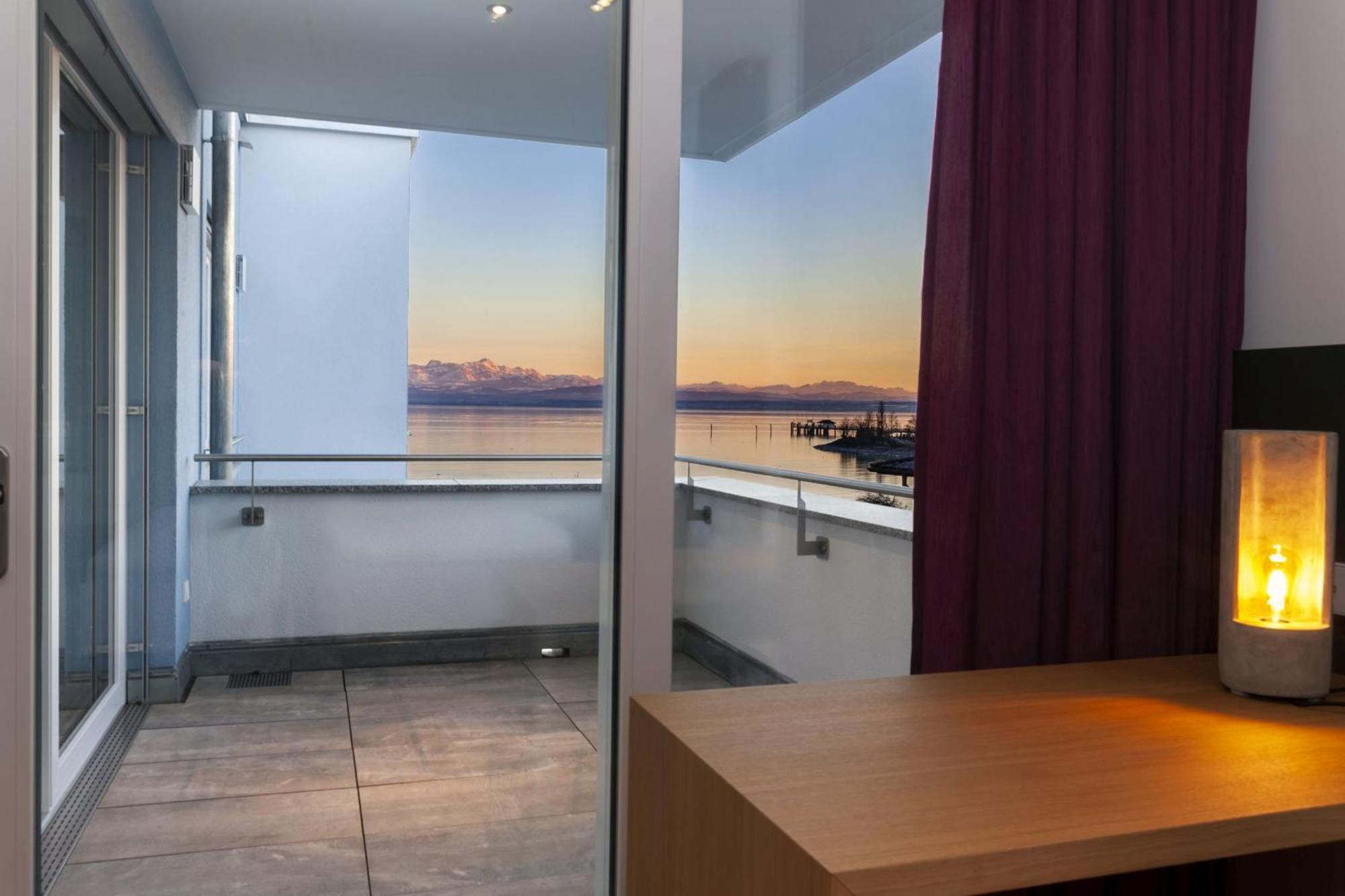 Haus Bank-Specker in exclusiver Seelage Immenstaad am Bodensee Buitenkant foto